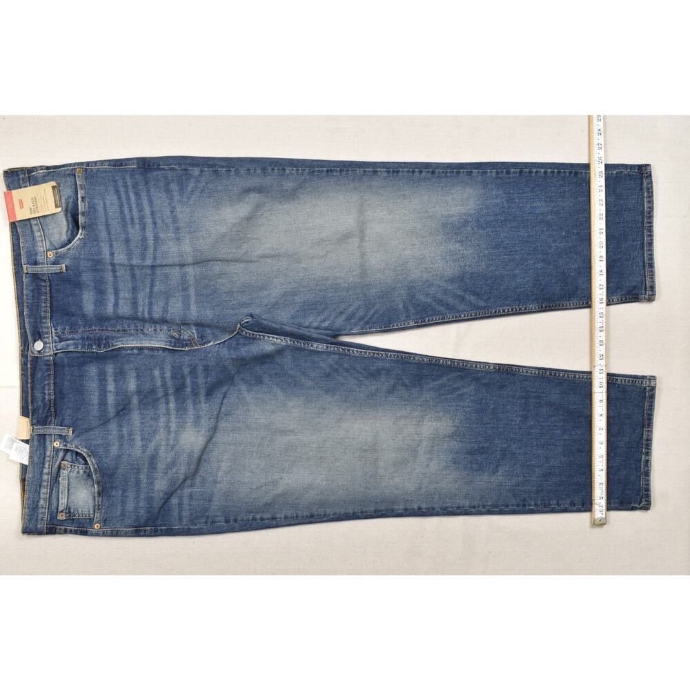Levi's 559 Relaxed Straight Fit Men's Jeans Blue Wash Size 50x32 NWT Stretch - Picture 2 of 8